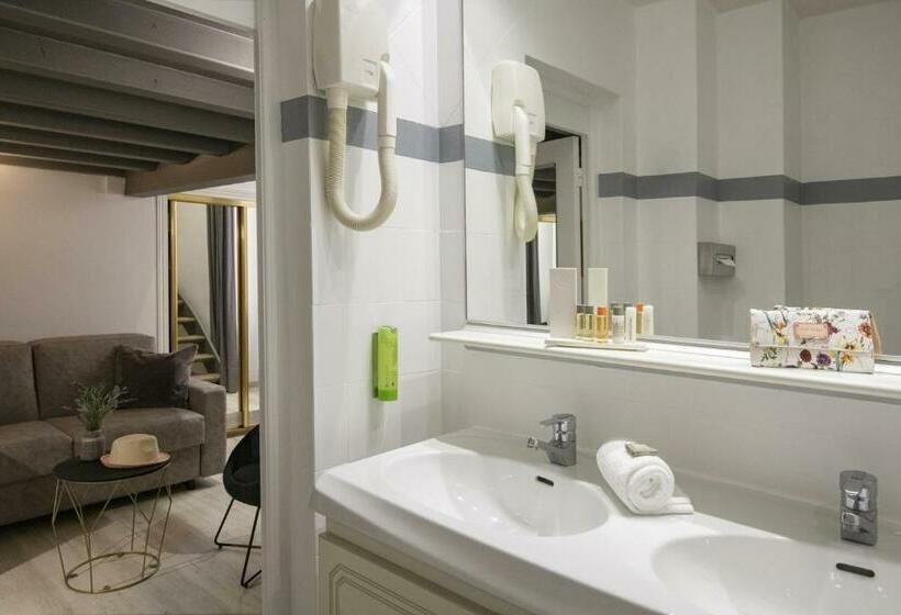 Четырехместный Номер Стандарт, Golden Tulip Cannes Hotel De Paris