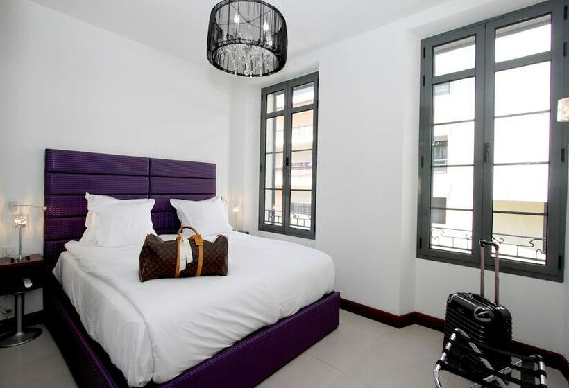 Апартаменты 2 Спальни, Golden Tulip Cannes Hotel De Paris