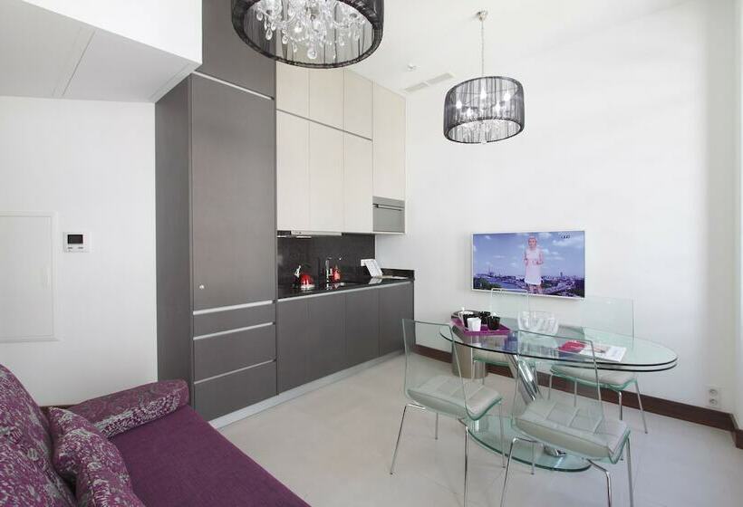 Апартаменты 1 Спальня, Golden Tulip Cannes Hotel De Paris