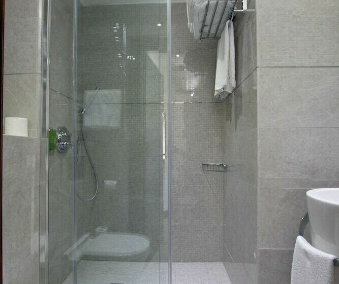 Апартаменты 1 Спальня, Golden Tulip Cannes Hotel De Paris