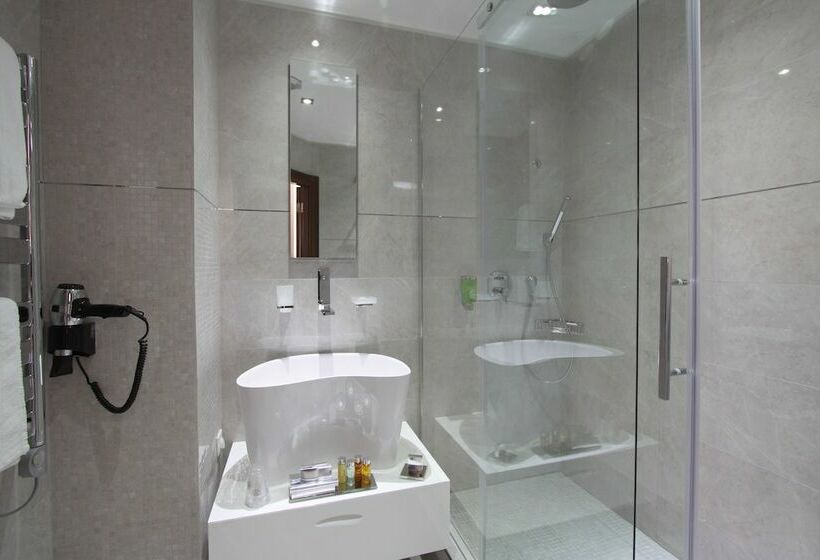 Апартаменты 2 Спальни, Golden Tulip Cannes Hotel De Paris