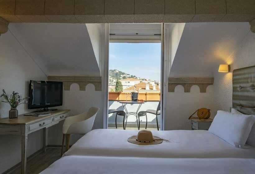 Номер Стандарт с Балконом, Golden Tulip Cannes Hotel De Paris