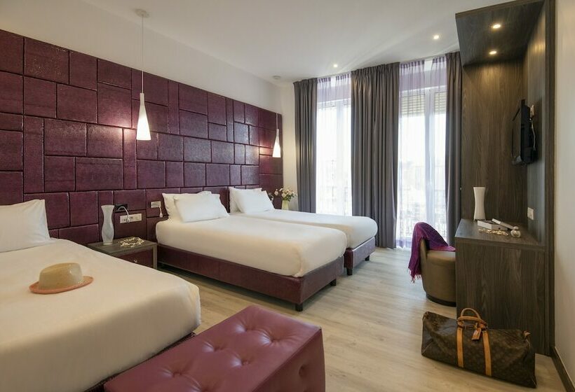 Номер Стандарт Трехместный, Golden Tulip Cannes Hotel De Paris