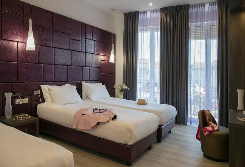 Номер Стандарт Трехместный, Golden Tulip Cannes Hotel De Paris