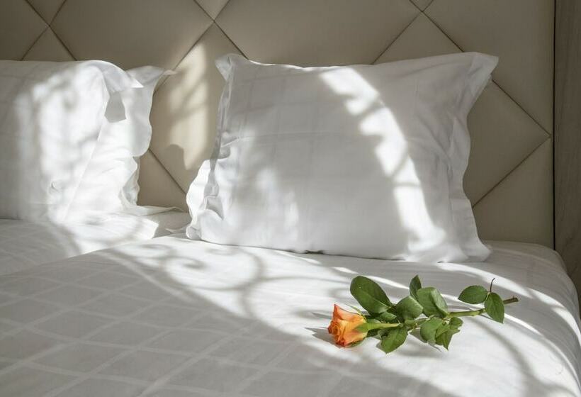 スイート, Golden Tulip Cannes Hotel De Paris