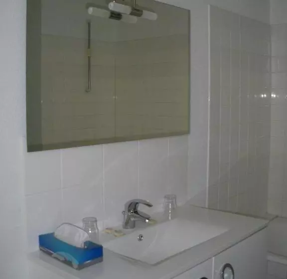 Camera Familiare, Hôtel Continental