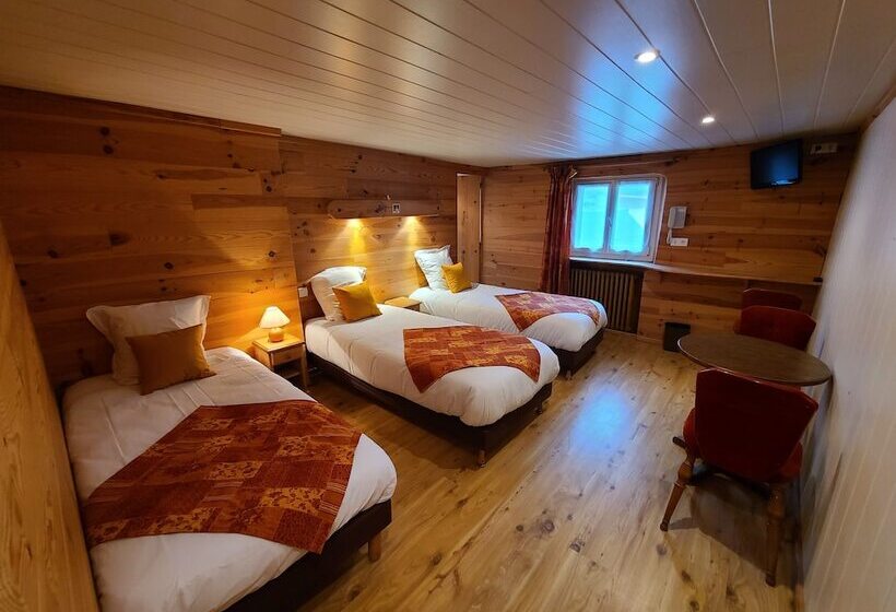 اتاق لوکس سه تخته, Hôtel Du Centre