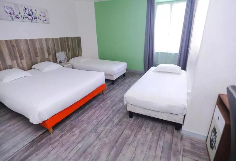スタンダード４人部屋, Hôtel Le Cheval Blanc