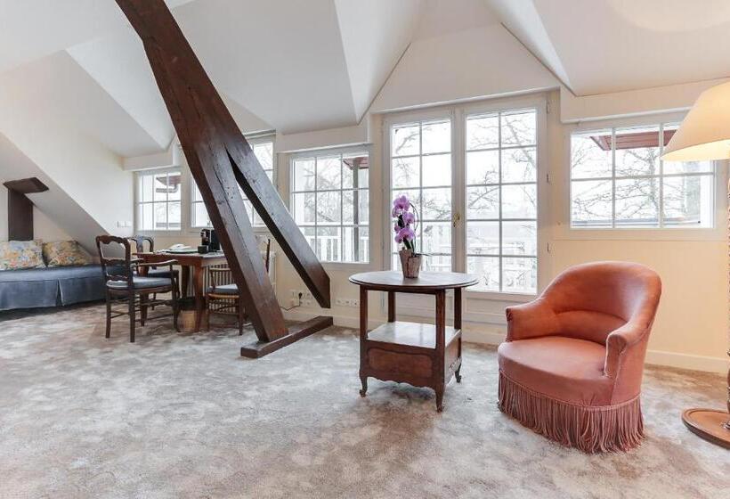 Suite with lake view, La Verniaz Et Ses Chalets