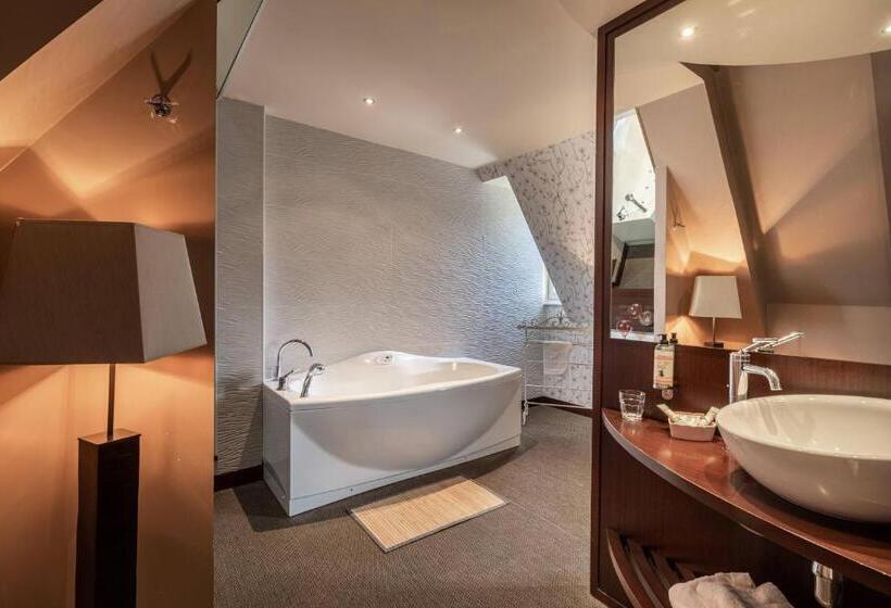 Люкс, Le Bailliage Hôtel & Spa