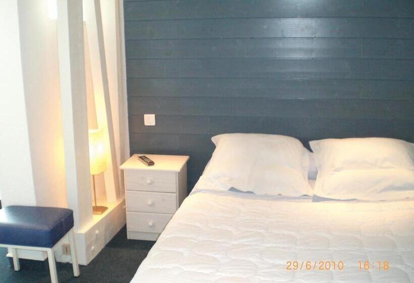 غرفة كومفورت, Le France