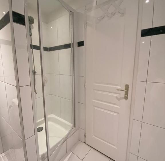 Номер Стандарт, Les Cascades   Hôtel De Charme