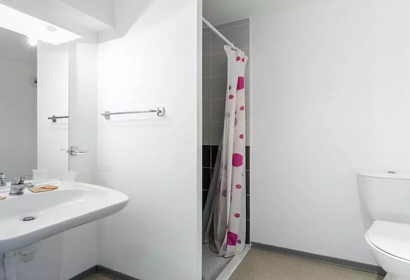 استودیو استاندارد با چشمانداز استخر, Vacanceole Residence Le Saint Clair
