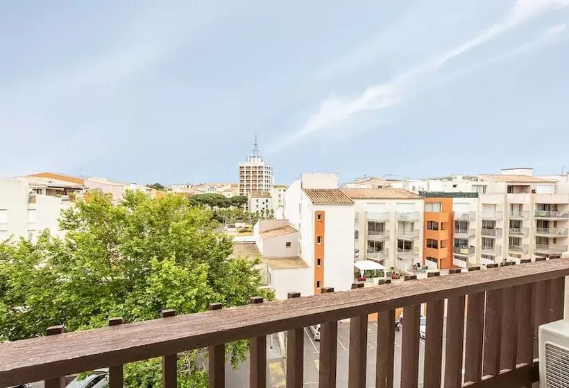 آپارتمان 1 خوابه با چشمانداز استخر, Vacanceole Residence Le Saint Clair