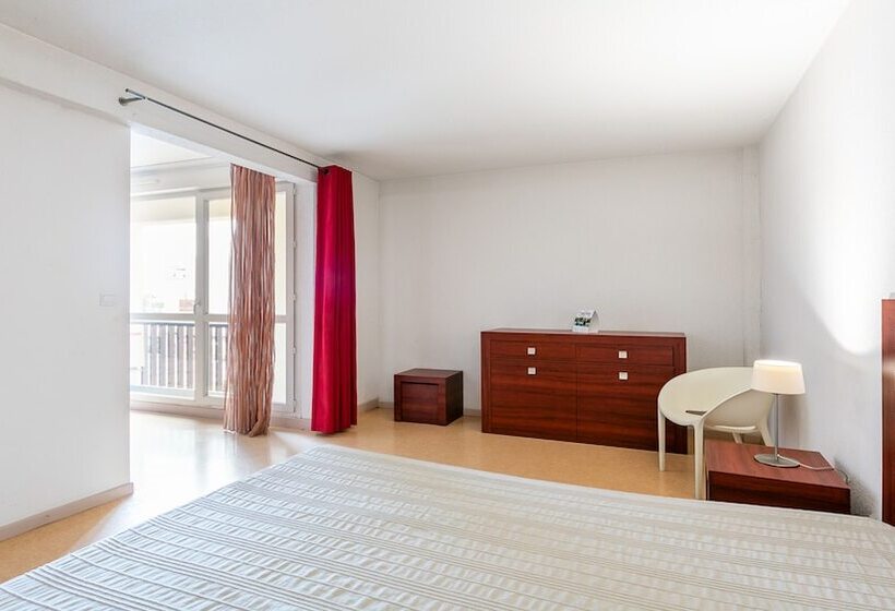 스탠다드 스튜디오 풀장 전망, Vacanceole  Residence Le Saint Clair