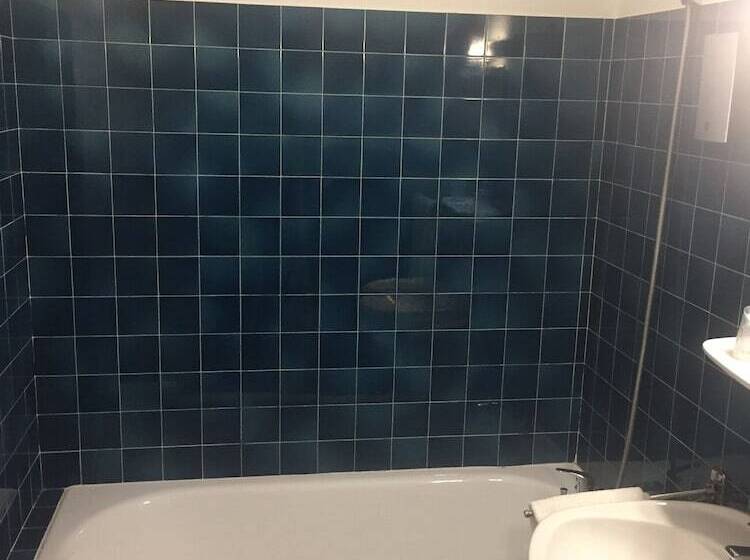 스탠다드 트리플 룸, Le Boischaut  Citotel Chateauroux