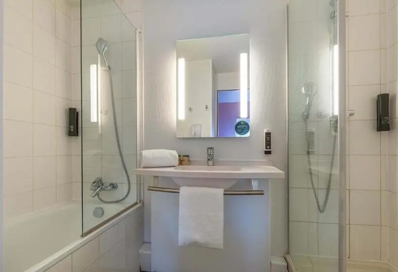 اتاق سوپریور سه تخته, B&B Hotel Chartres Centre Cathédrale 3 étoiles