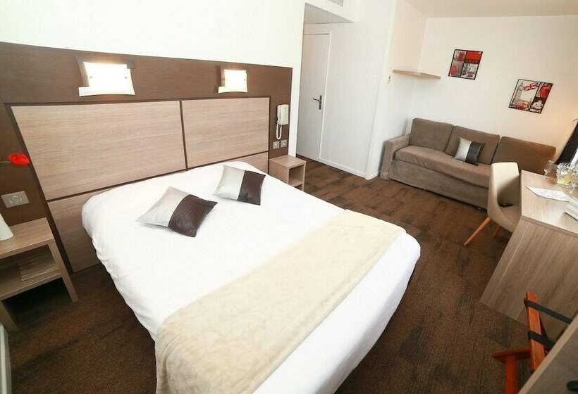 スタンダードトリプルルーム, Eurotel