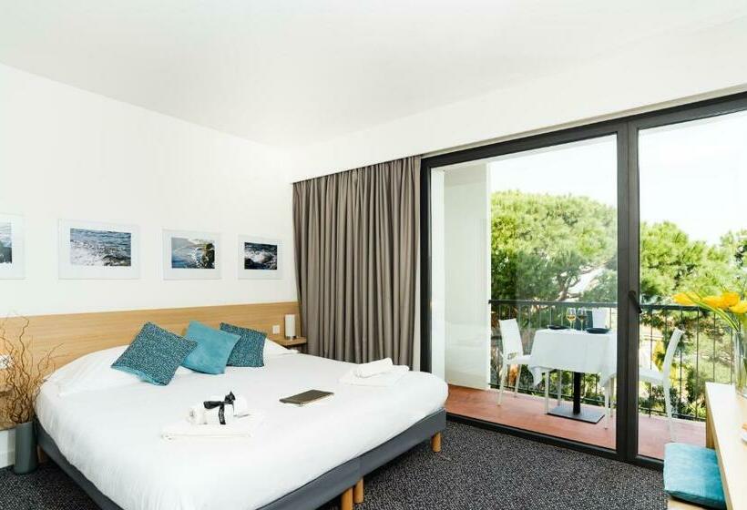 스탠다드 발코니 룸 바다 전망, Grand Hotel Du Golfe