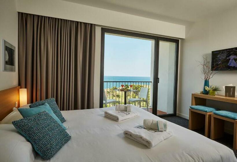스탠다드 발코니 룸 바다 전망, Grand Hotel Du Golfe
