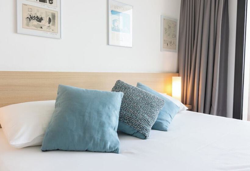 스탠다드 발코니 룸 바다 전망, Grand Hotel Du Golfe