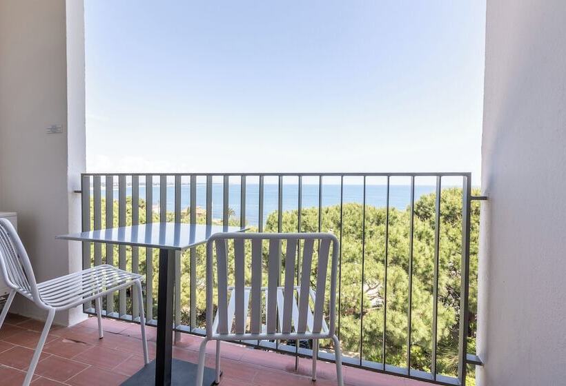 스탠다드 발코니 룸 바다 전망, Grand Hotel Du Golfe