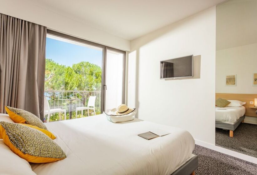 스탠다드 룸 공원 전망, Grand Hotel Du Golfe