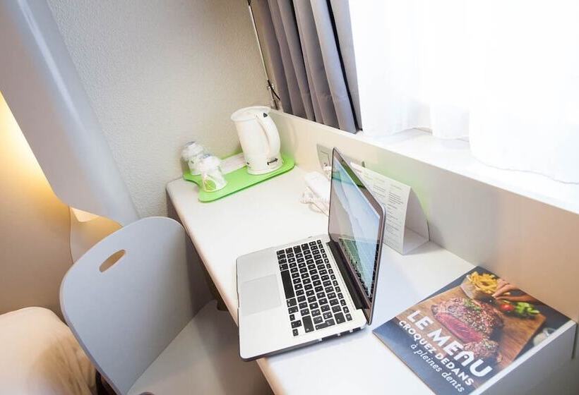 חדר סטנדרט מיטה זוגית, Campanile Paris Ouest Nanterre La Defense