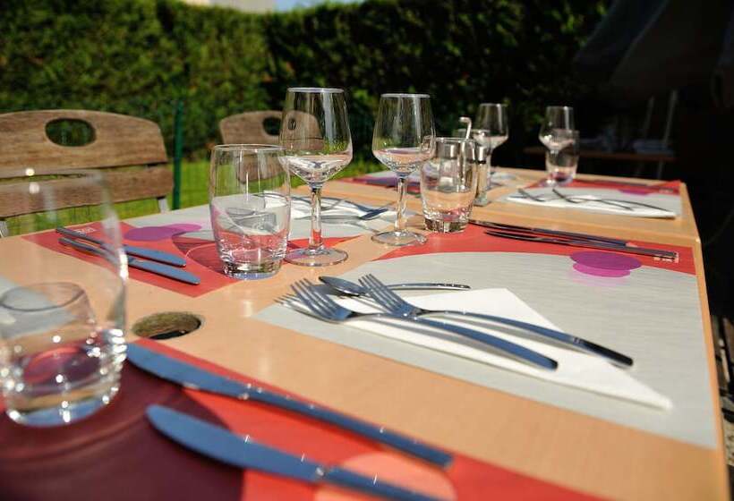 חדר סטנדרט מיטה זוגית, Campanile Paris Ouest Nanterre La Defense