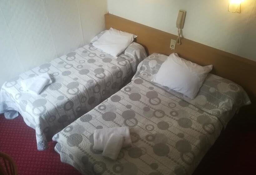 Pokój Standard Trzyosobowy, Du Gave