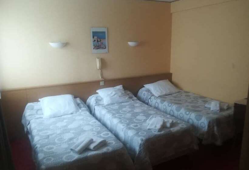 Pokój Standard Trzyosobowy, Du Gave