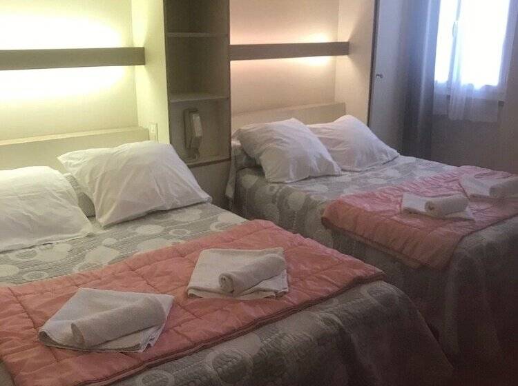 Pokój Czteroosobowy Standard, Du Gave