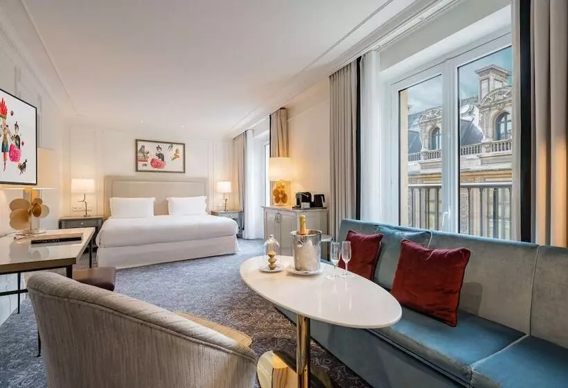 Junior Suite avec Vues, Du Louvre In The Unbound Collection By Hyatt