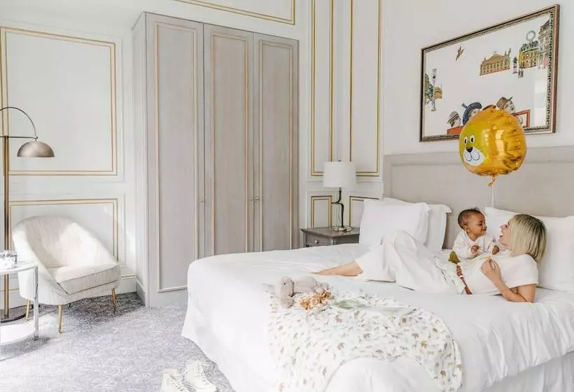Suite, Du Louvre In The Unbound Collection By Hyatt