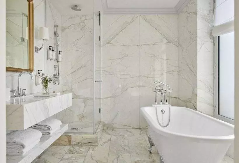 Suite, Du Louvre In The Unbound Collection By Hyatt