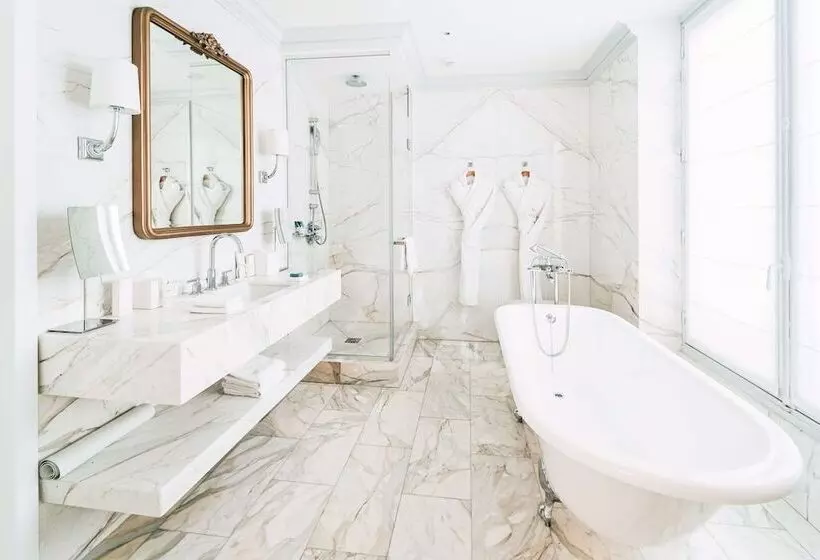 Suite, Du Louvre In The Unbound Collection By Hyatt