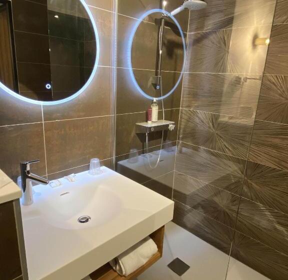 高级大房间, Golf