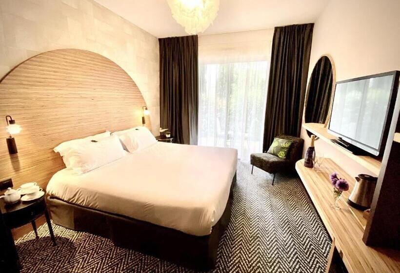 高级大房间, Golf