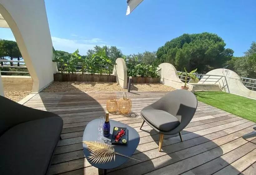 Suite Deluxe, Golf