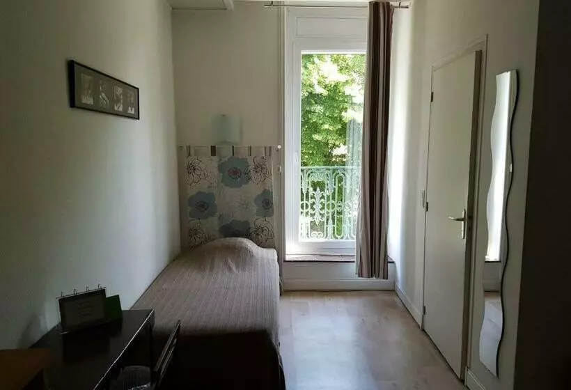 スーペリアールーム, Hôtel Des Poètes Avec Parking Sur Réservation