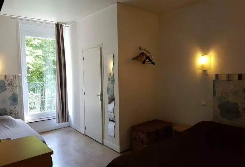 スーペリアールーム, Hôtel Des Poètes Avec Parking Sur Réservation