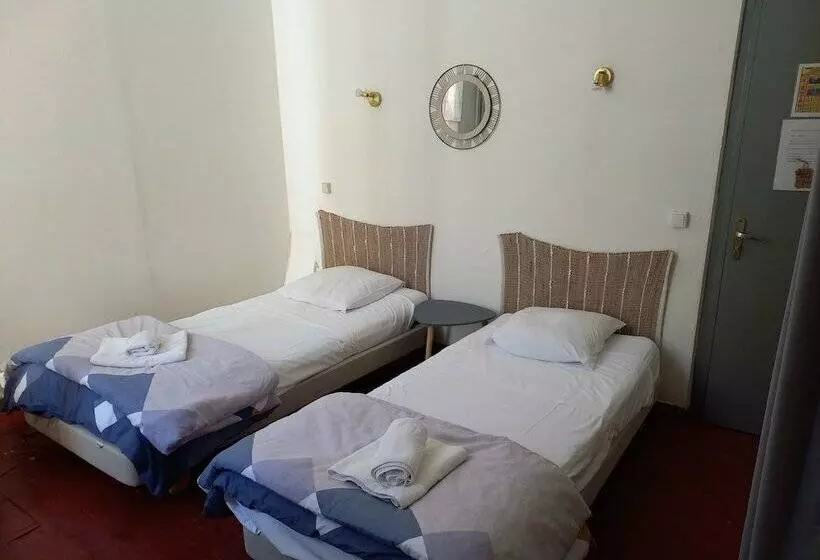 Chambre Standard, Du Cours