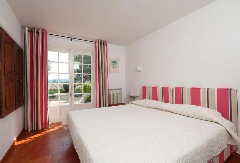 标准间带露台, Hôtel La Figuière