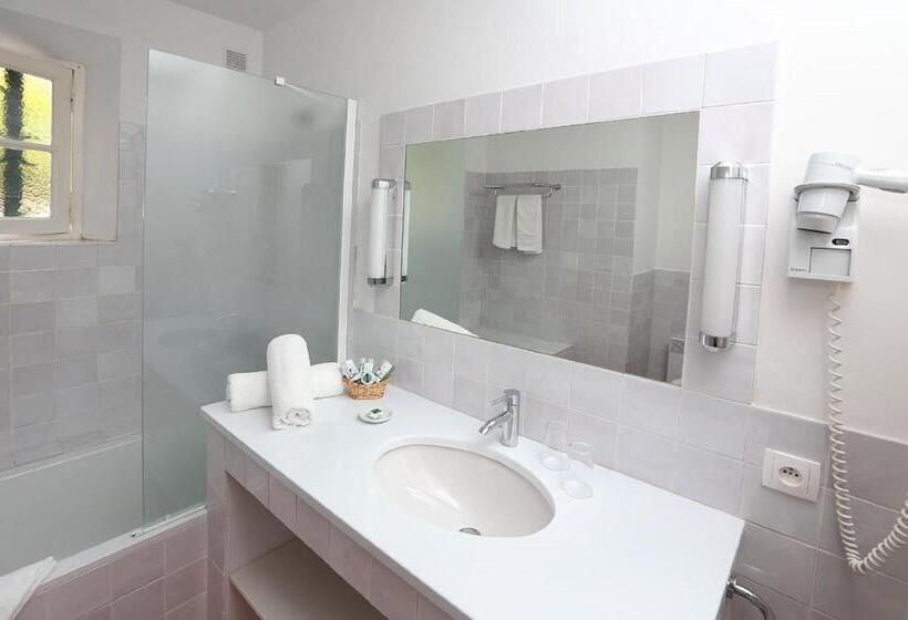 标准间带露台, Hôtel La Figuière