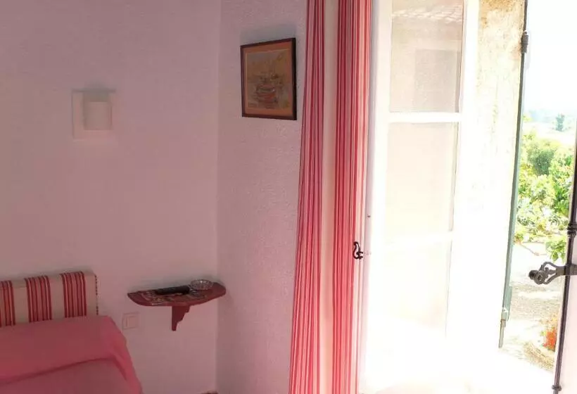 Standard-huone Terassi, Hôtel La Figuière