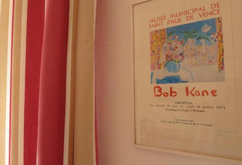 标准间带露台, Hôtel La Figuière