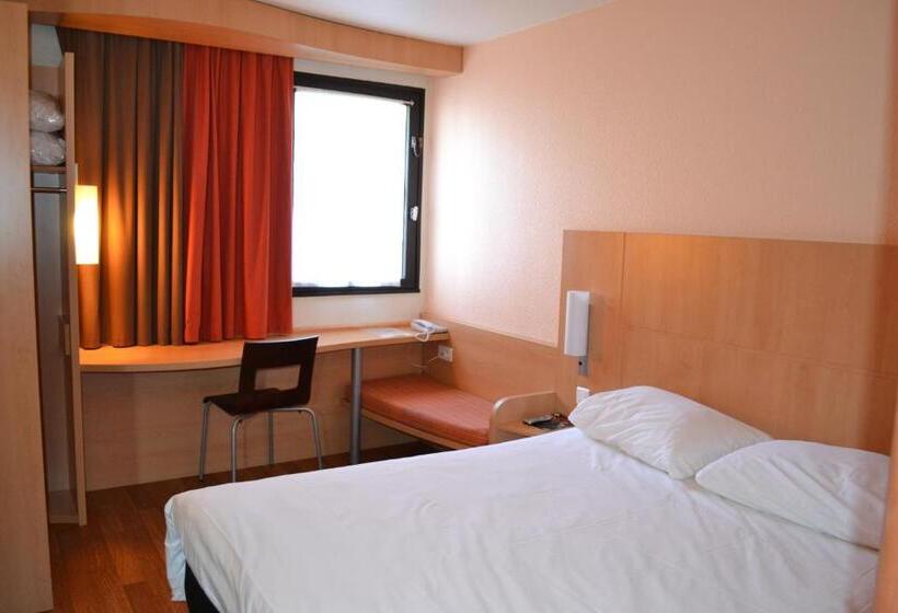 Номер Стандарт, Ibis Angers Centre Chateau