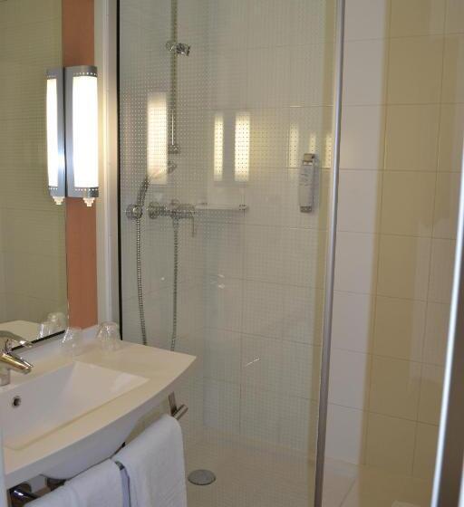 Апартаменты с 1 спальней, смежные, Ibis Angers Centre Chateau