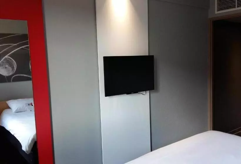 Quarto Estandar, Ibis Epinal Centre
