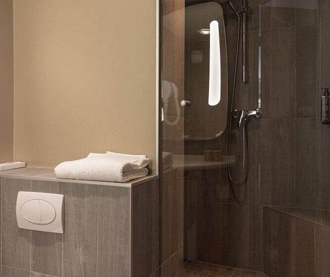 스탠다드 룸, Ibis Lyon Nord